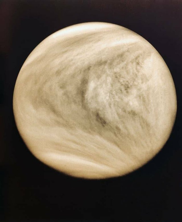 Comparison Of Space Photos (22 pics)