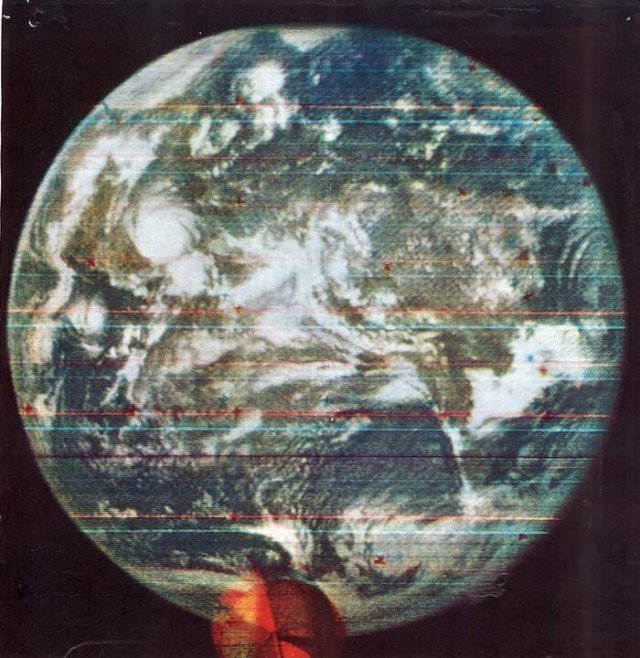Comparison Of Space Photos (22 pics)