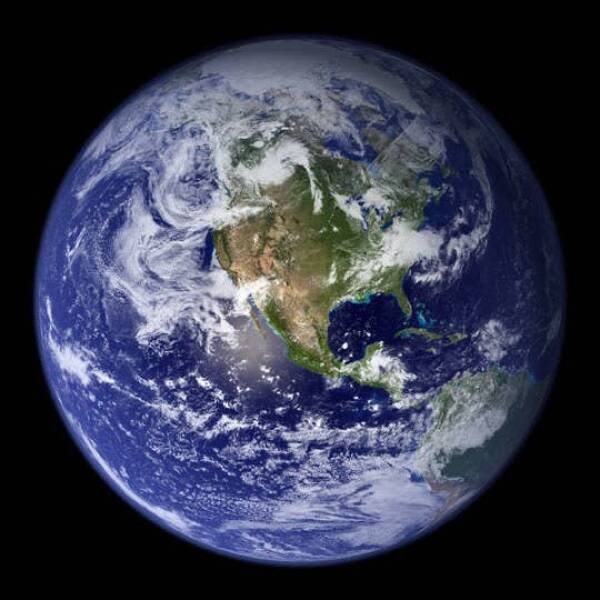 Comparison Of Space Photos (22 pics)