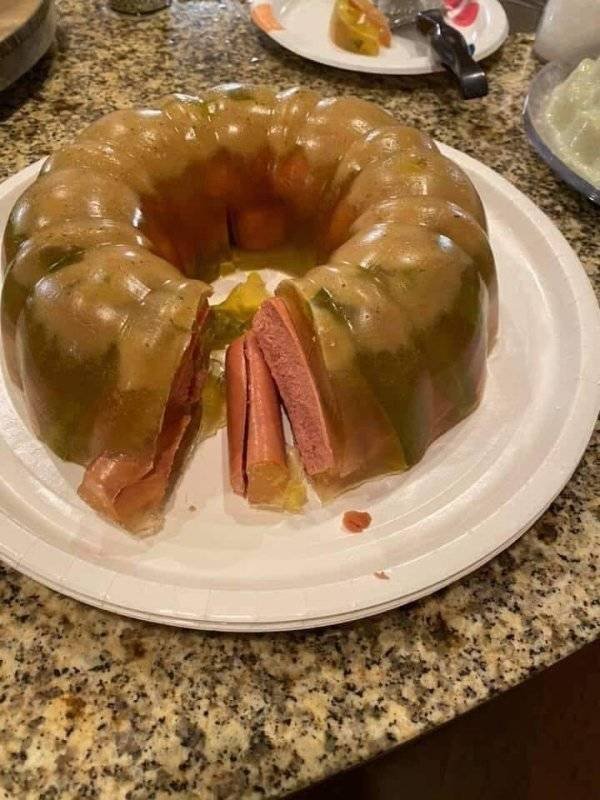 Weird Finds And Situations (24 pics)