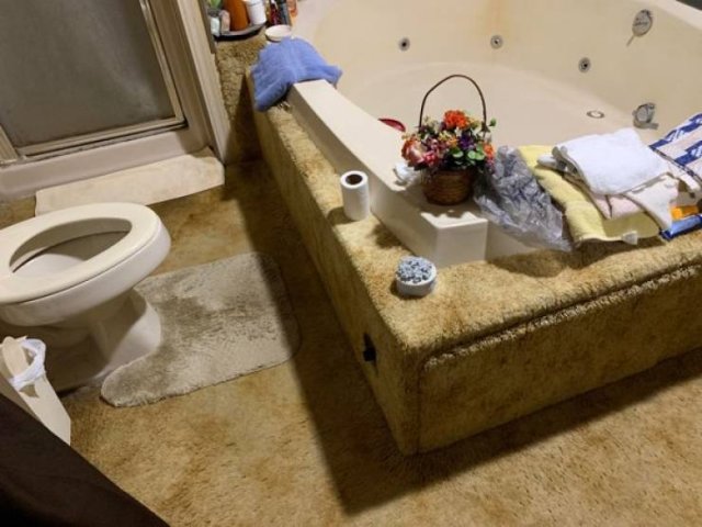 Weird Finds And Situations (24 pics)