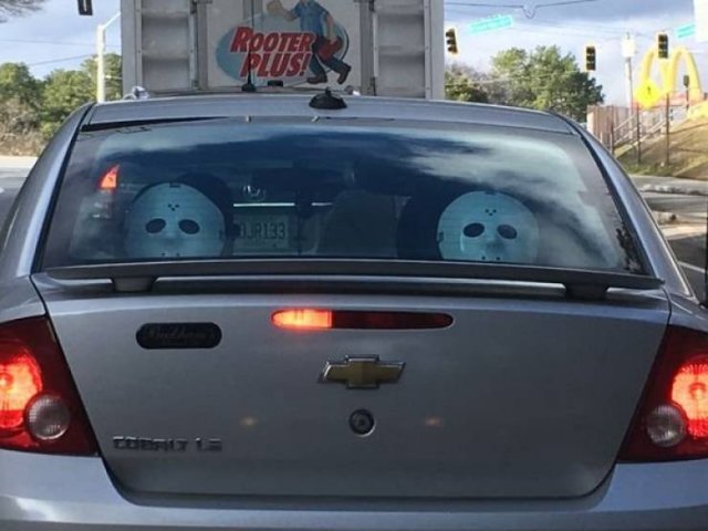 Weird Finds And Situations (24 pics)
