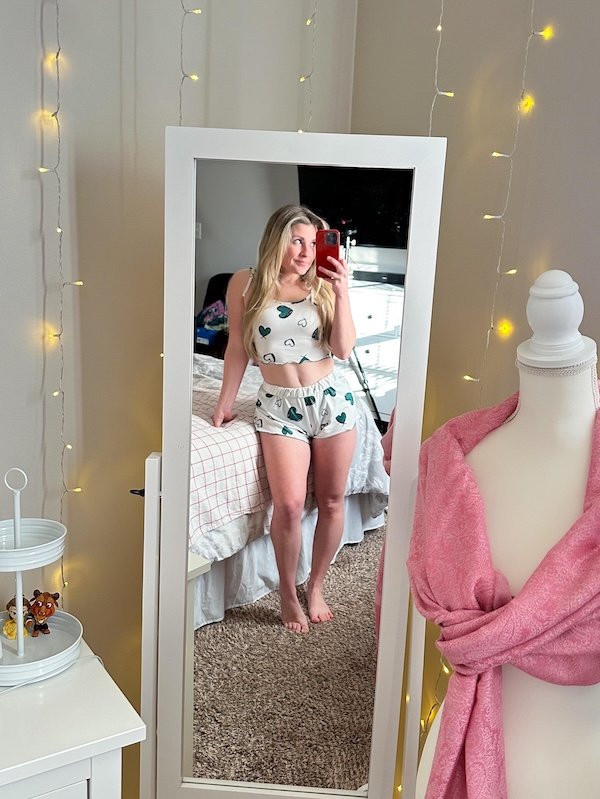 Girls In Pajamas (29 pics)