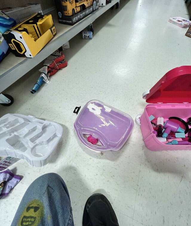 Annoying Customers (20 pics)