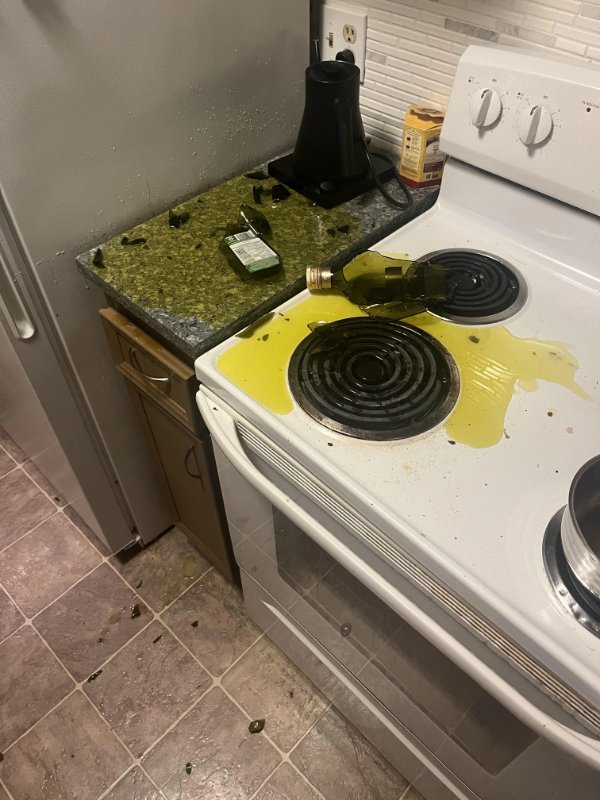 Bad Days Happen (23 pics)