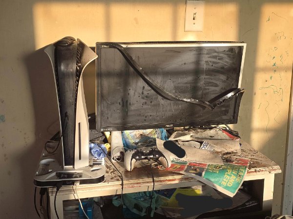 Bad Days Happen (23 pics)