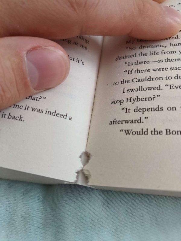 Bad Days Happen (23 pics)