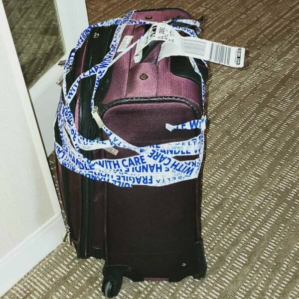 Fails With Luggage (29 pics)
