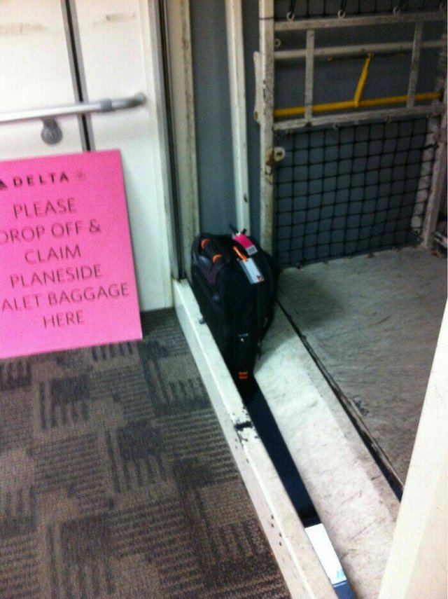 Fails With Luggage (29 pics)
