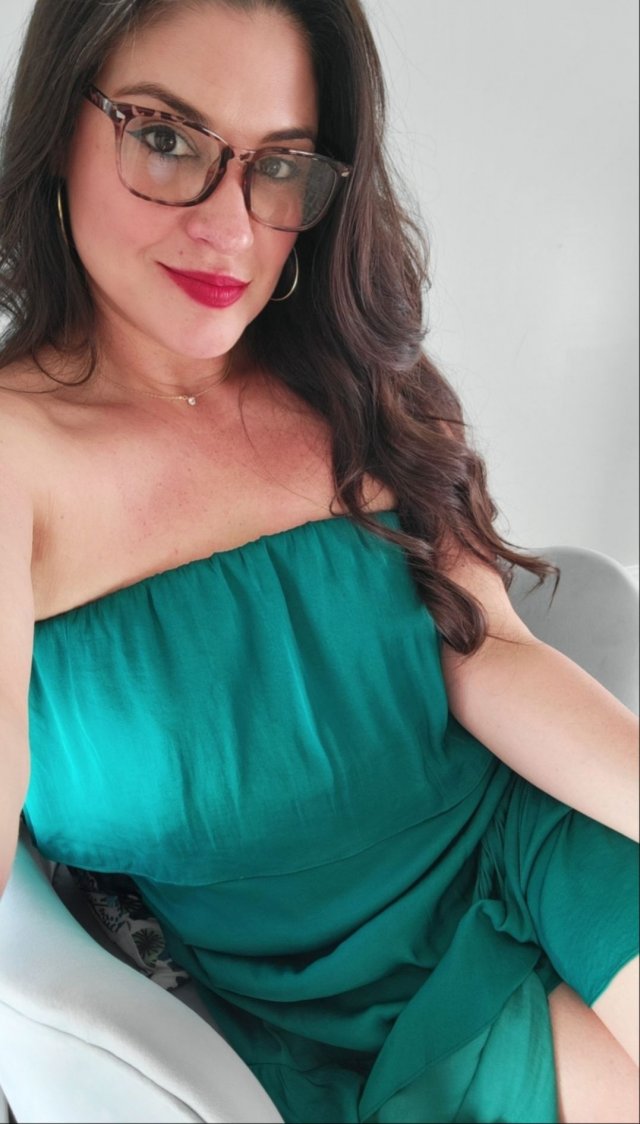 Hot Brunettes (31 pics)