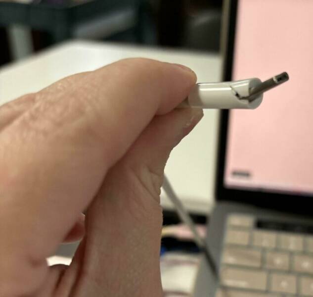 Annoying Coworkers (18 pics)