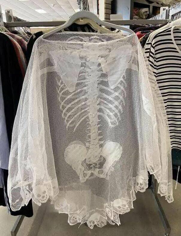 Unusual Finds In Thrift Shops (25 pics)