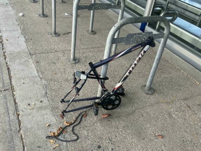Fails At Work (20 pics)