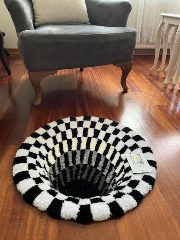 Unusual Finds In Thrift Shops (25 pics)