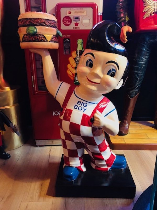 Nostalgic Things From Restaurants Of The Past (18 pics)