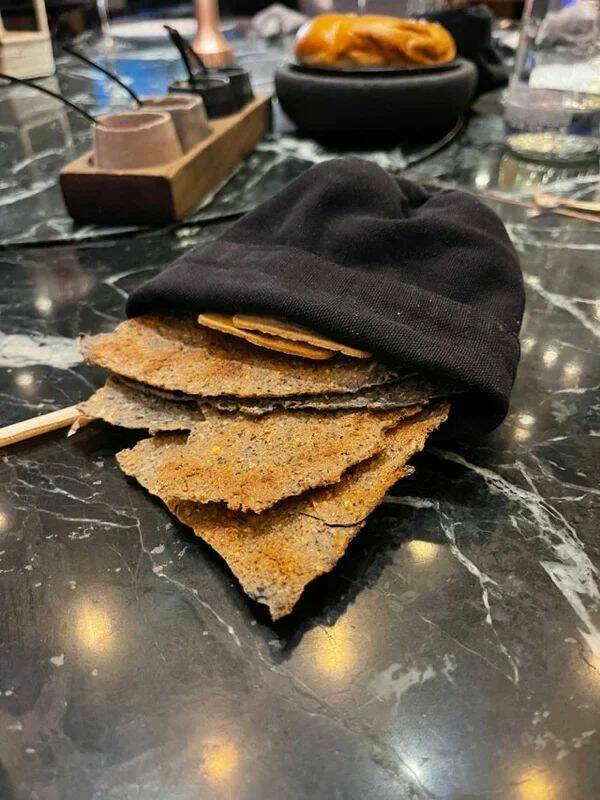 Crazy Food Serving (29 pics)