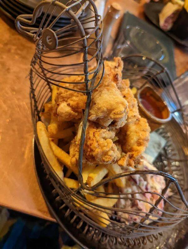 Crazy Food Serving (29 pics)