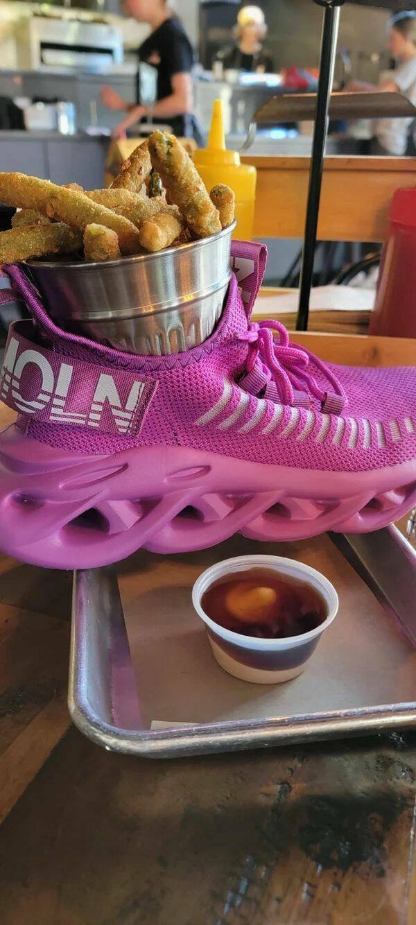 Crazy Food Serving (29 pics)