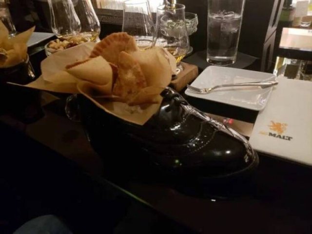 Crazy Food Serving (29 pics)