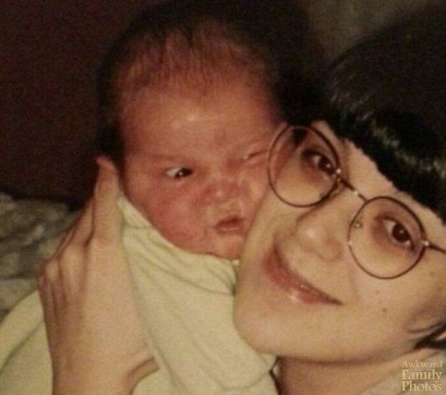 Awkward Family Photos (24 pics)