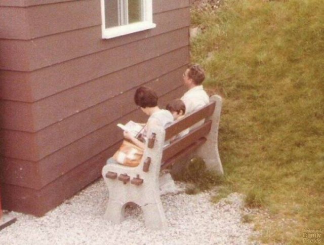 Awkward Family Photos (24 pics)