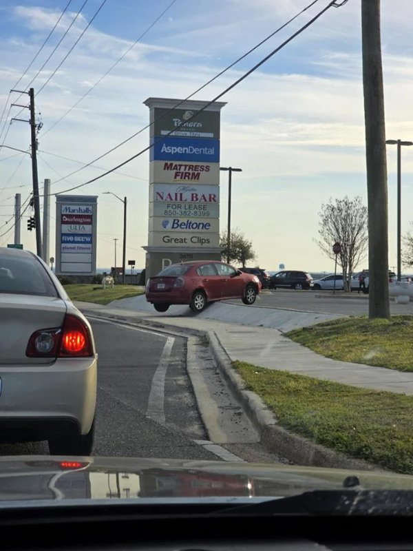 Bad Drivers (23 pics)