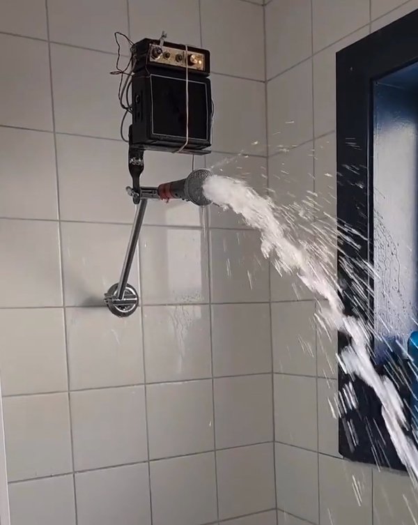 Weird DIY Crafts (23 pics)