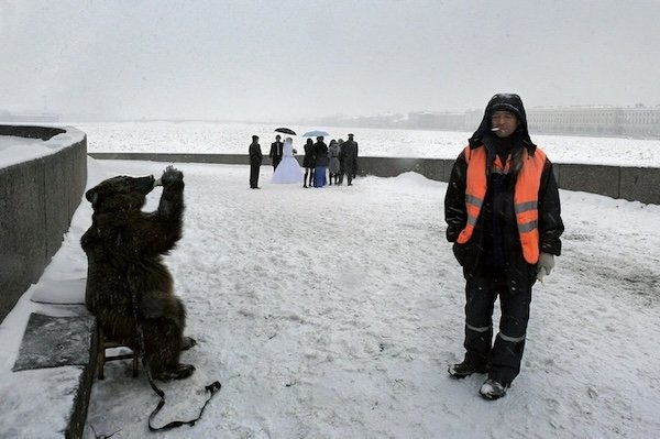 Crazy Russian Wedding Photos (38 pics)