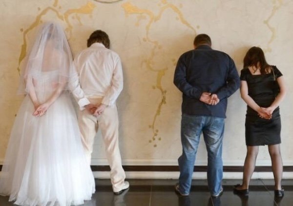 Crazy Russian Wedding Photos (38 pics)