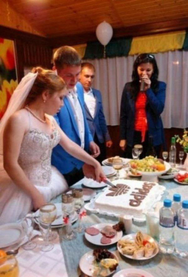 Crazy Russian Wedding Photos (38 pics)