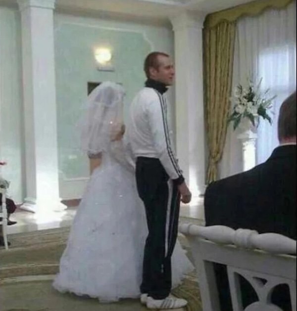Crazy Russian Wedding Photos (38 pics)
