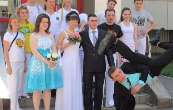 Crazy Russian Wedding Photos (38 pics)