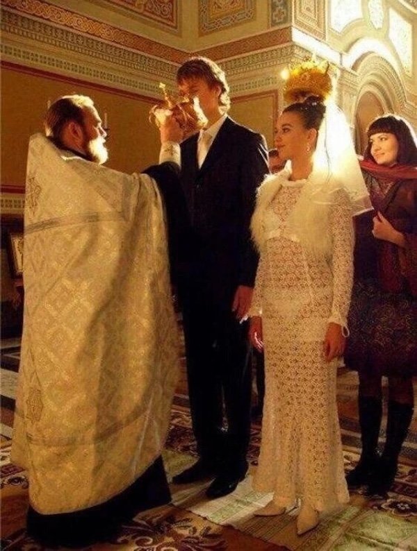 Crazy Russian Wedding Photos (38 pics)