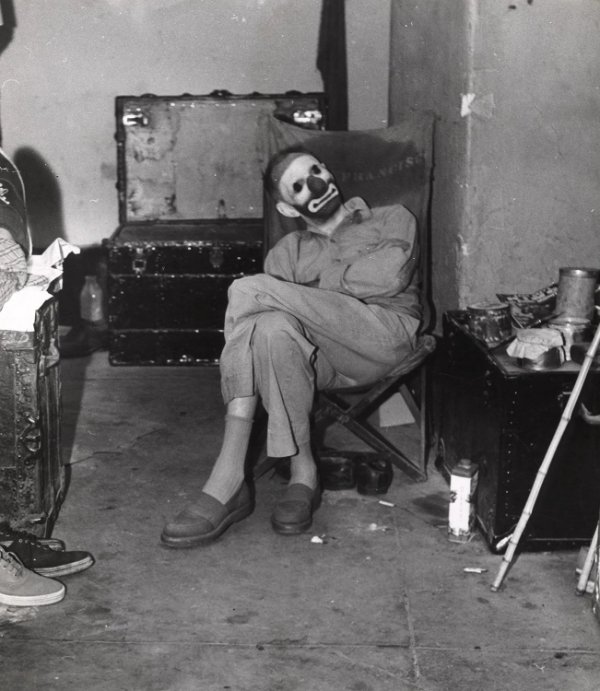 Creepy Photos (22 pics)