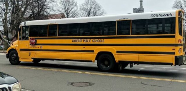 Interesting Things From American Schools (25 pics)