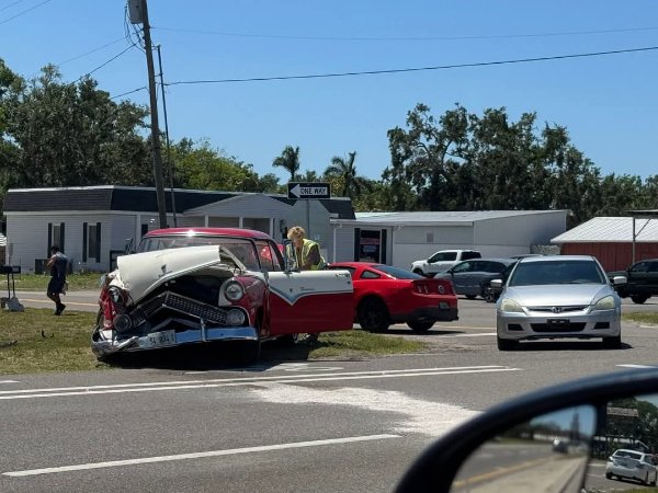 Bad Days Happen (22 pics)
