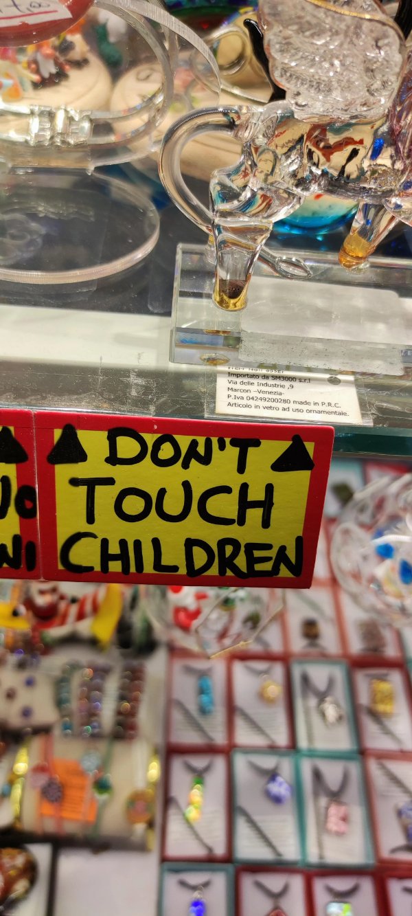 Failed Translations (22 pics)