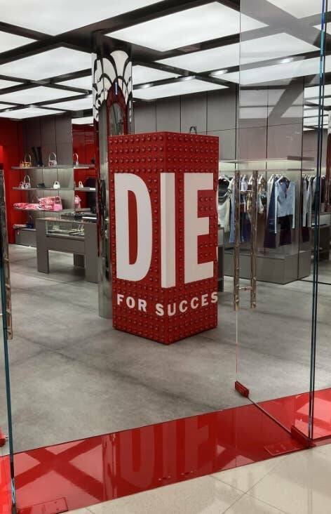 Failed Designs (20 pics)