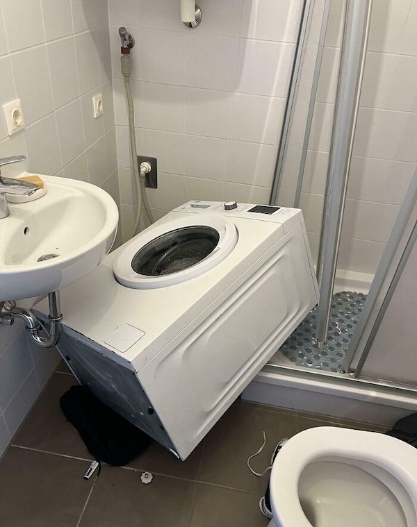 Bad Days Happen (25 pics)