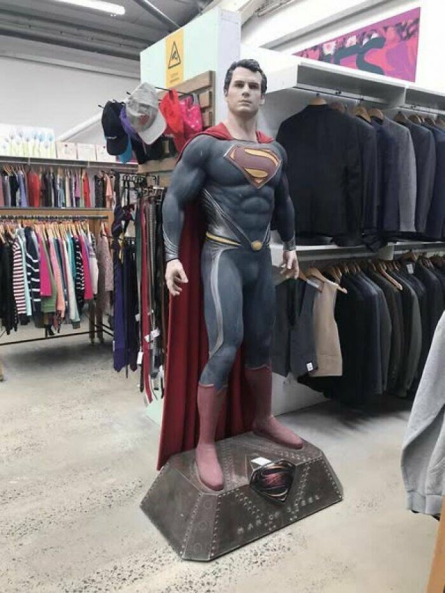 Weird Finds In Thrift Shops (24 pics)