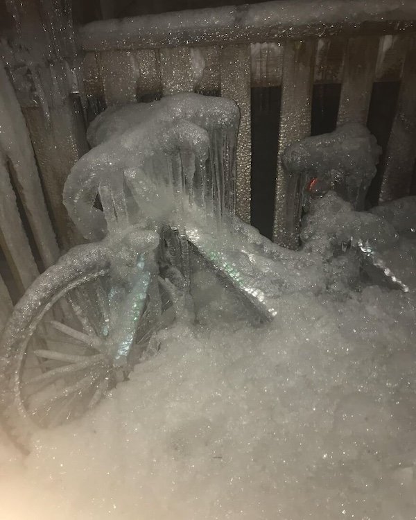 Bad Days Happen (36 pics)