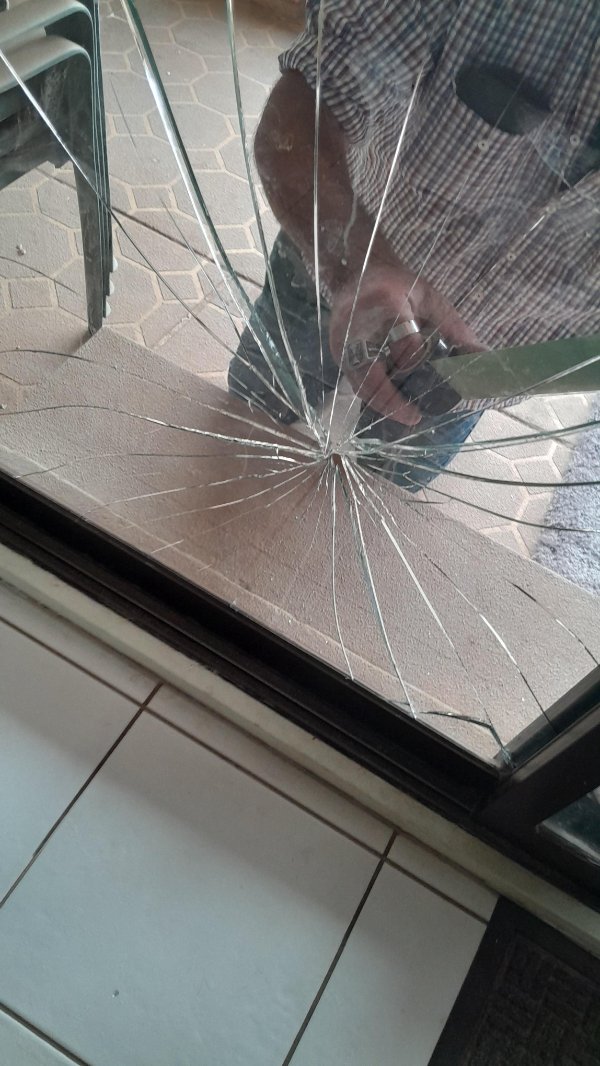 Bad Days Happen (25 pics)