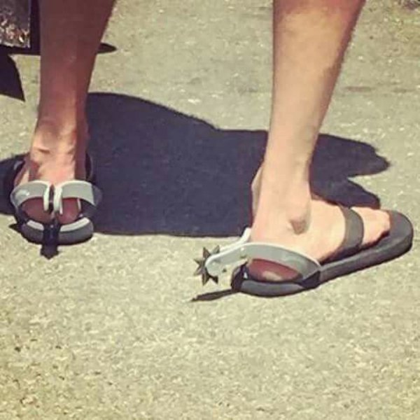 Really Weird Situations (26 pics)