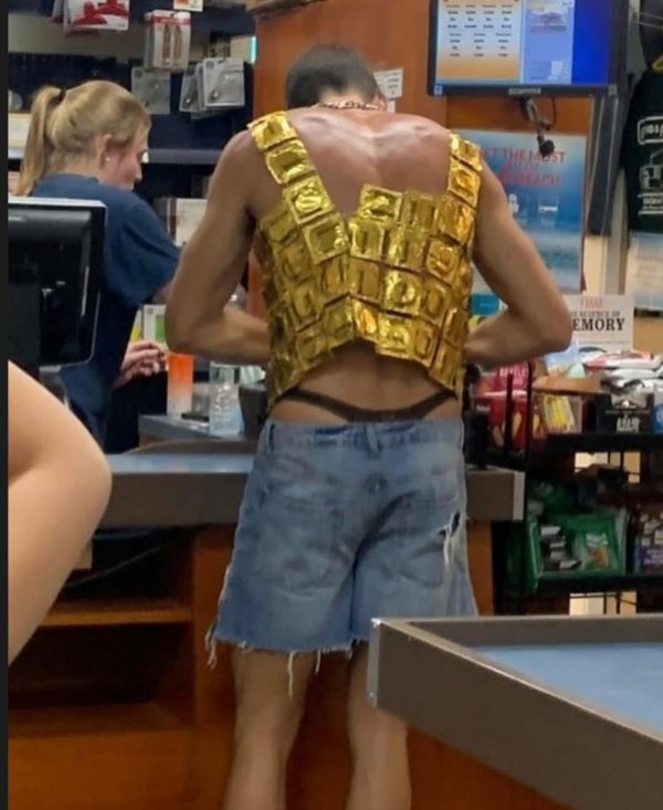 What Is Going On Here? (33 pics)