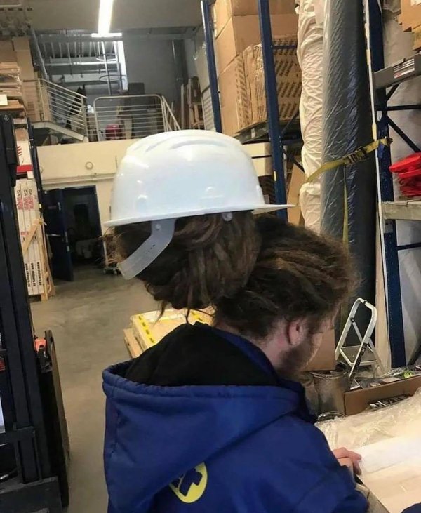 What Is Going On Here? (33 pics)