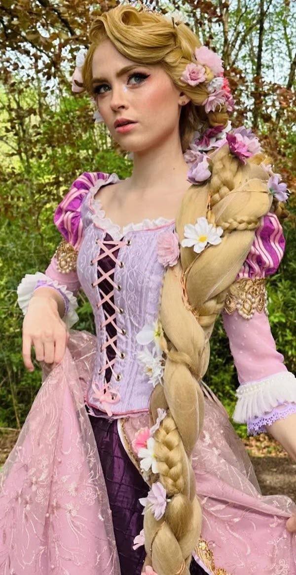 Cosplay Girls (49 pics)