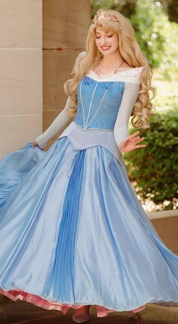 Cosplay Girls (49 pics)