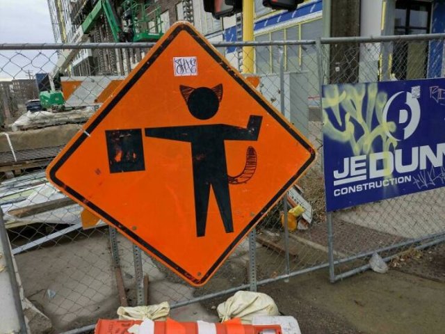 Non-Dangerous Vandalism (22 pics)