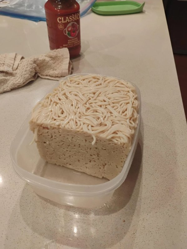 What Is Going On Here? (29 pics)