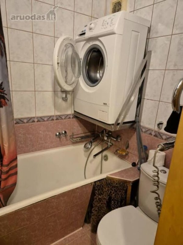 Weird Real Estate Listings (25 pics)